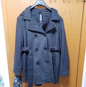 D.E.T.A.I.L.S.  knit jacket. Like New. XXL